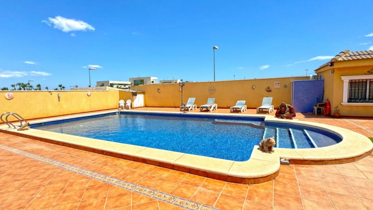 6 Bed, 6 Bath, HouseFor Sale, Torrevieja, Alicante