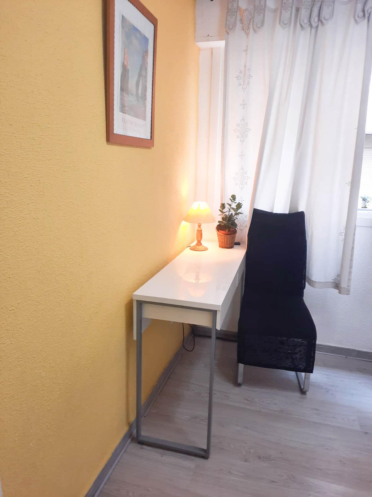 2 Bed, 1 Bath, ApartmentFor Sale, Torrevieja, Alicante