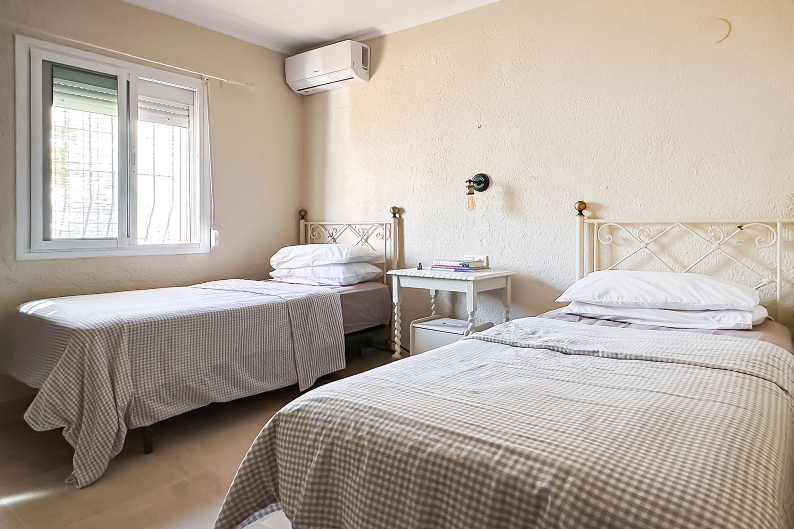 2 Bed, 1 Bath, ApartmentFor Sale, Moraira, Alicante