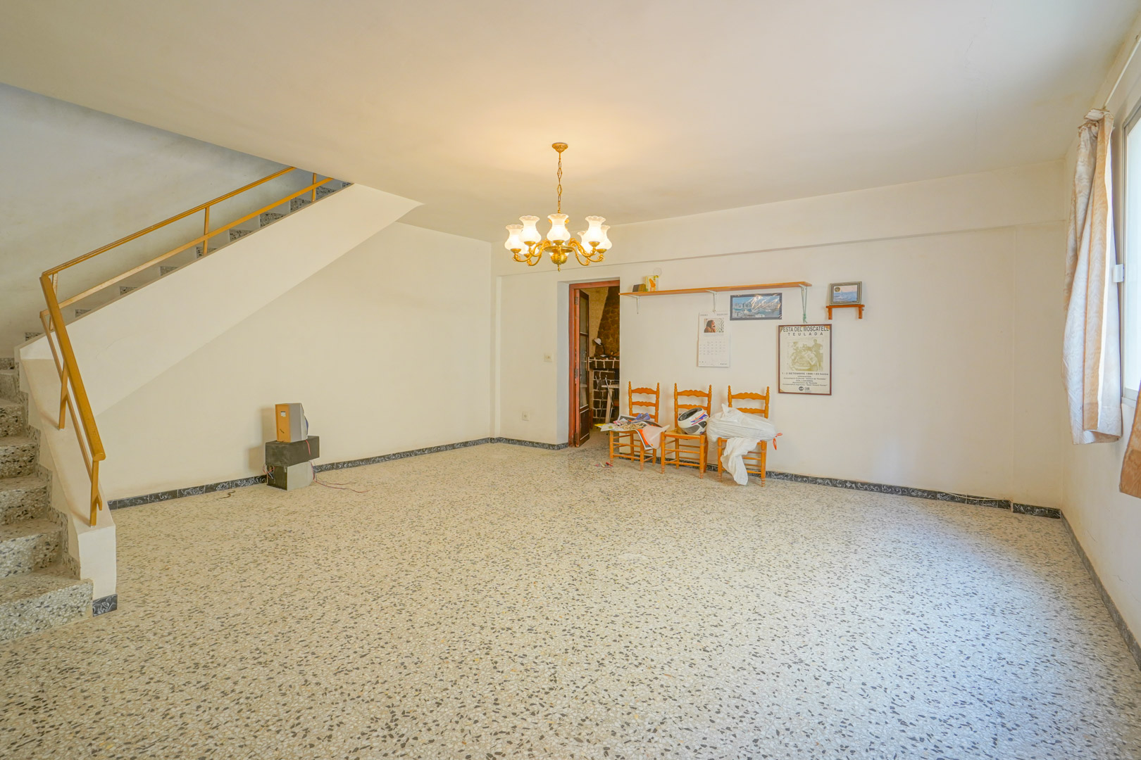 7 Bed, 2 Bath, HouseFor Sale, Benissa, Alicante