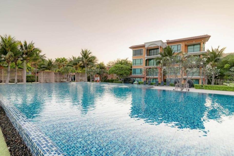 3 Bath, ApartmentFor Sale, Central - Hua Hin, Prachuap Khiri Khan