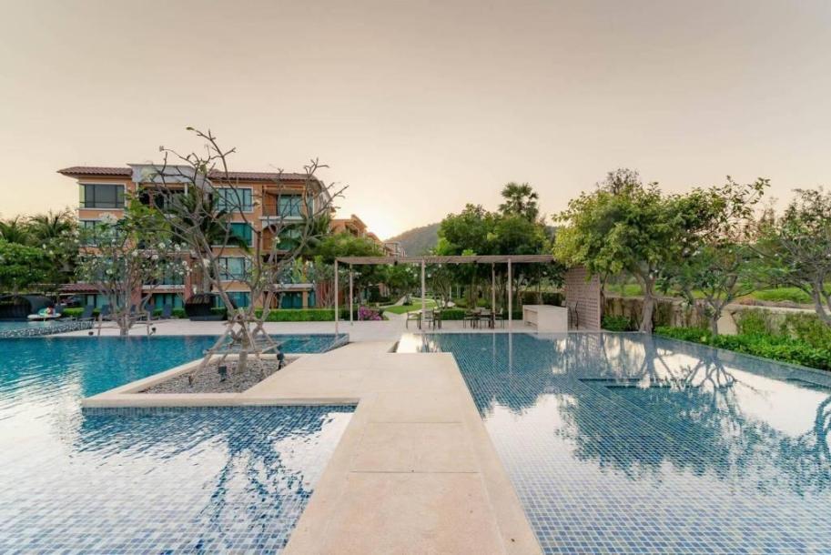3 Bath, ApartmentFor Sale, Central - Hua Hin, Prachuap Khiri Khan