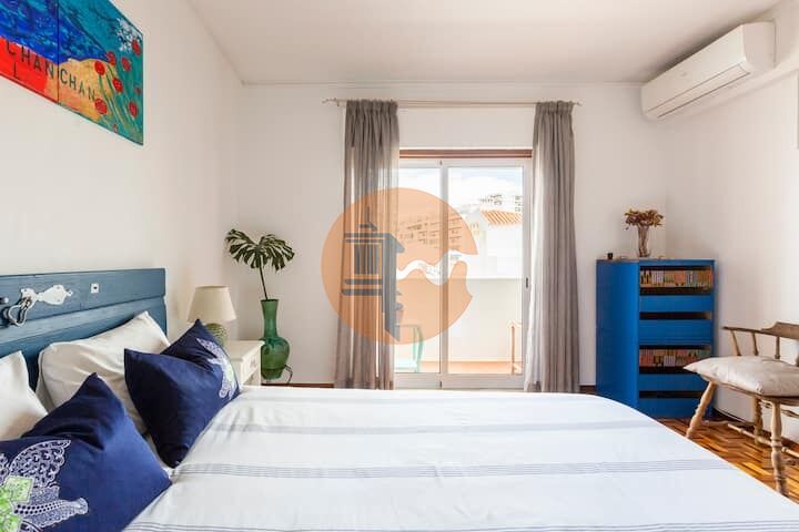 3 Bed, 1 Bath, ApartmentFor Sale, Faro, Faro