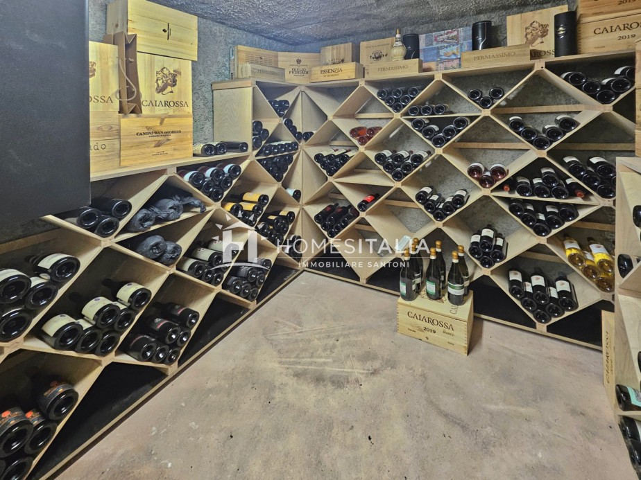 4 Bed, 2 Bath, HouseFor Sale, Riparbella, Pisa, Tuscany