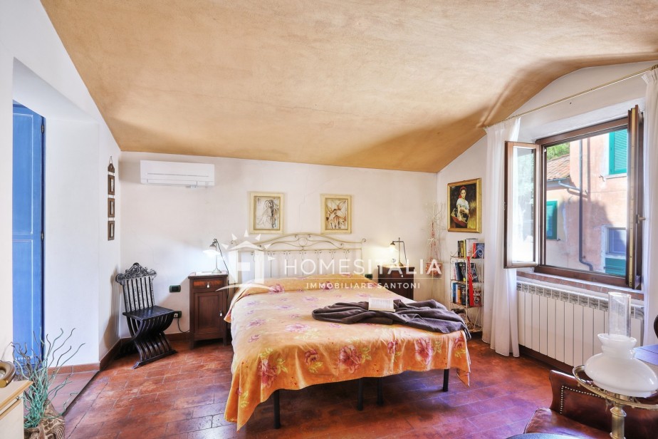 3 Bed, 4 Bath, HouseFor Sale, Sassetta, Livorno, Tuscany