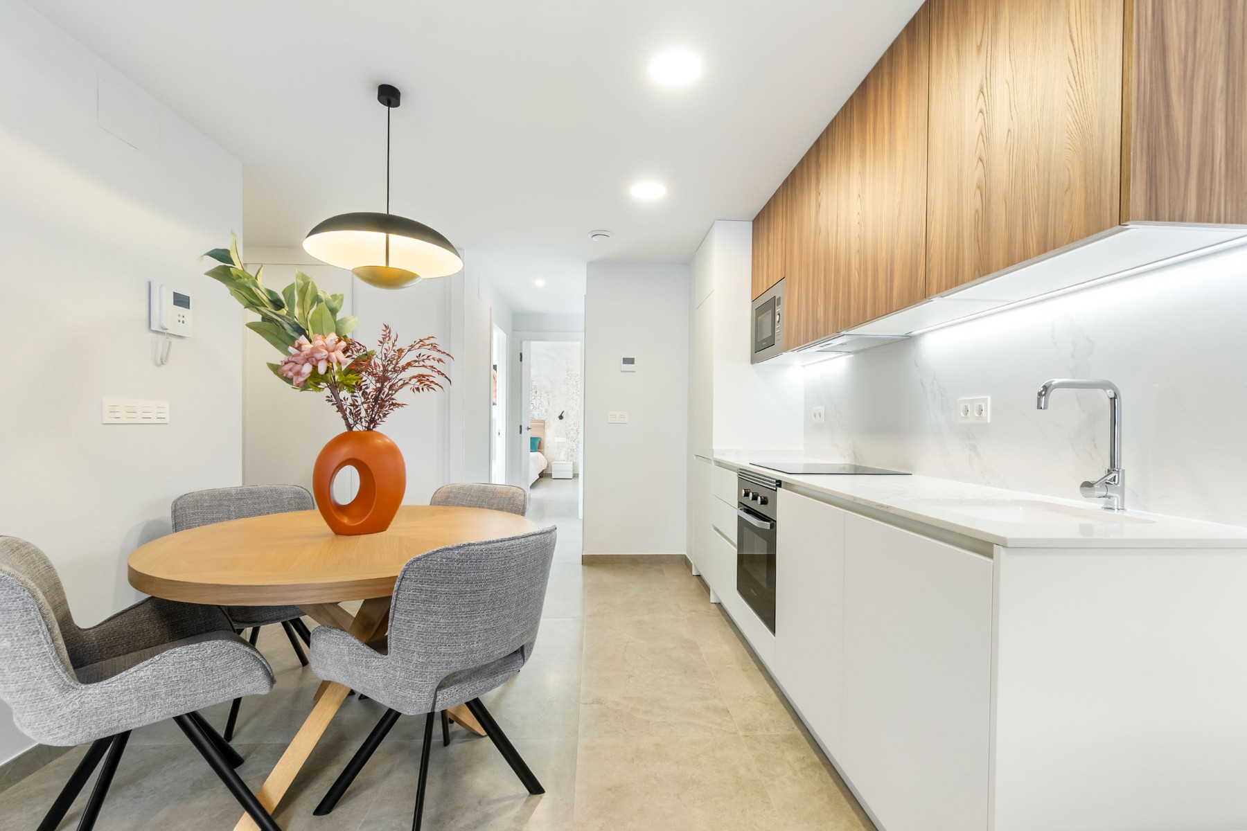 2 Bed, 2 Bath, ApartmentFor Sale, Torrevieja, Alicante