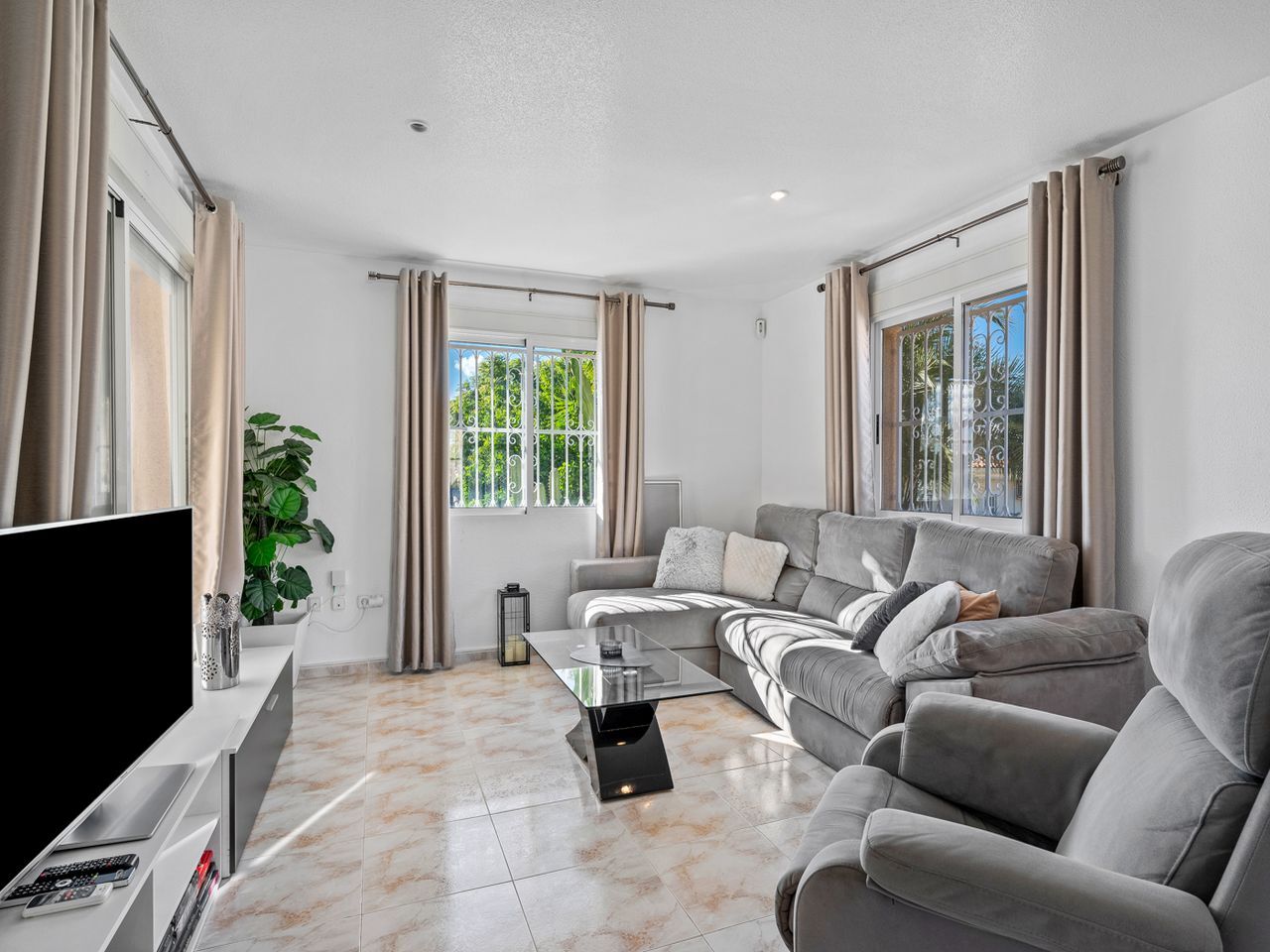 2 Bed, 2 Bath, HouseFor Sale, Benijofar, Alicante