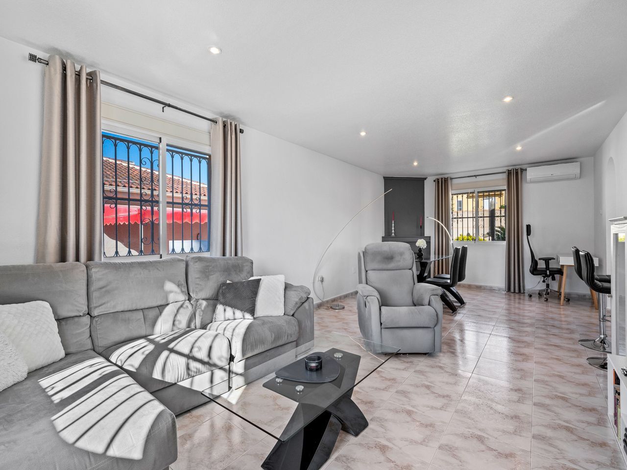 2 Bed, 2 Bath, HouseFor Sale, Benijofar, Alicante