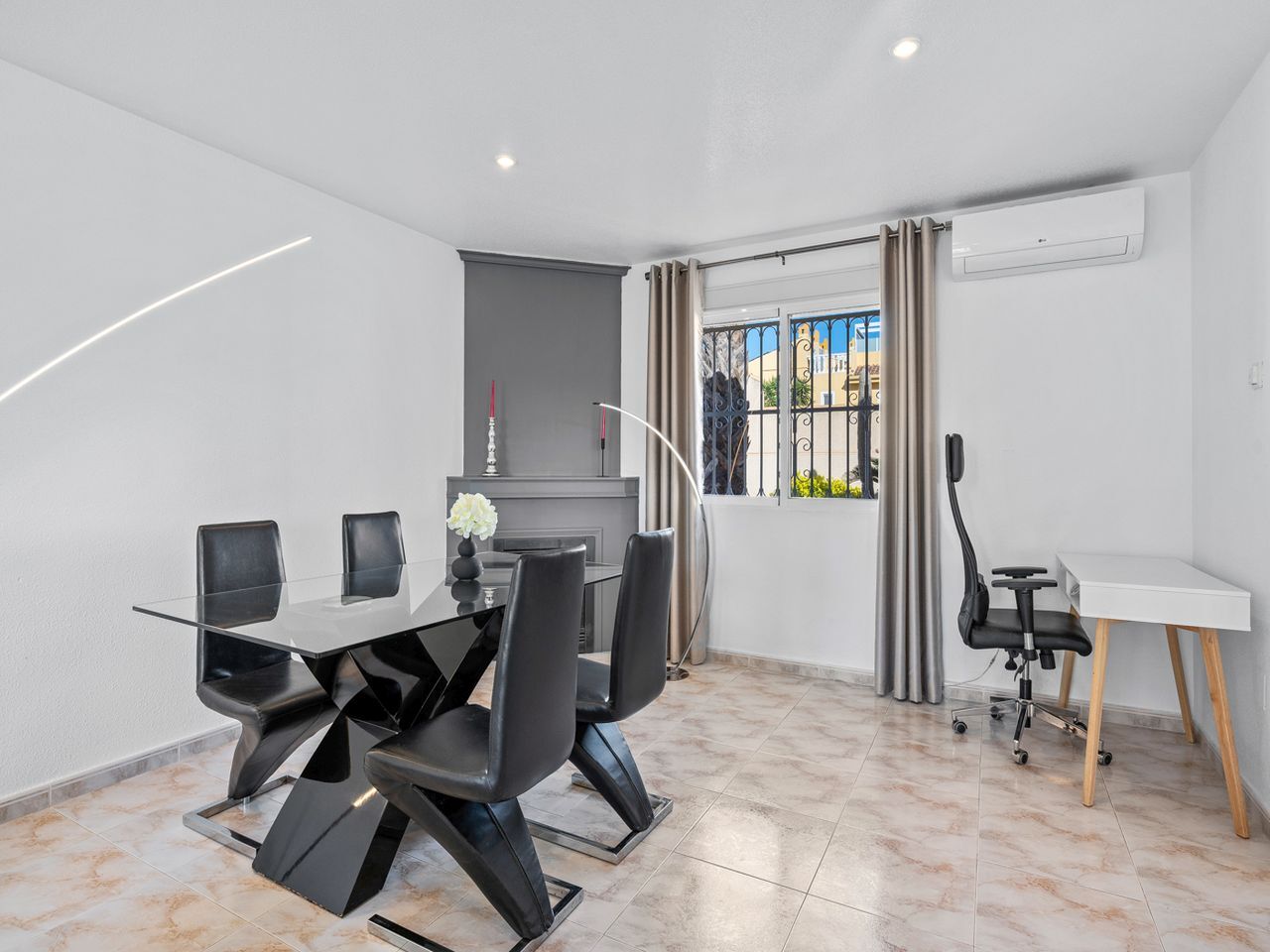 2 Bed, 2 Bath, HouseFor Sale, Benijofar, Alicante