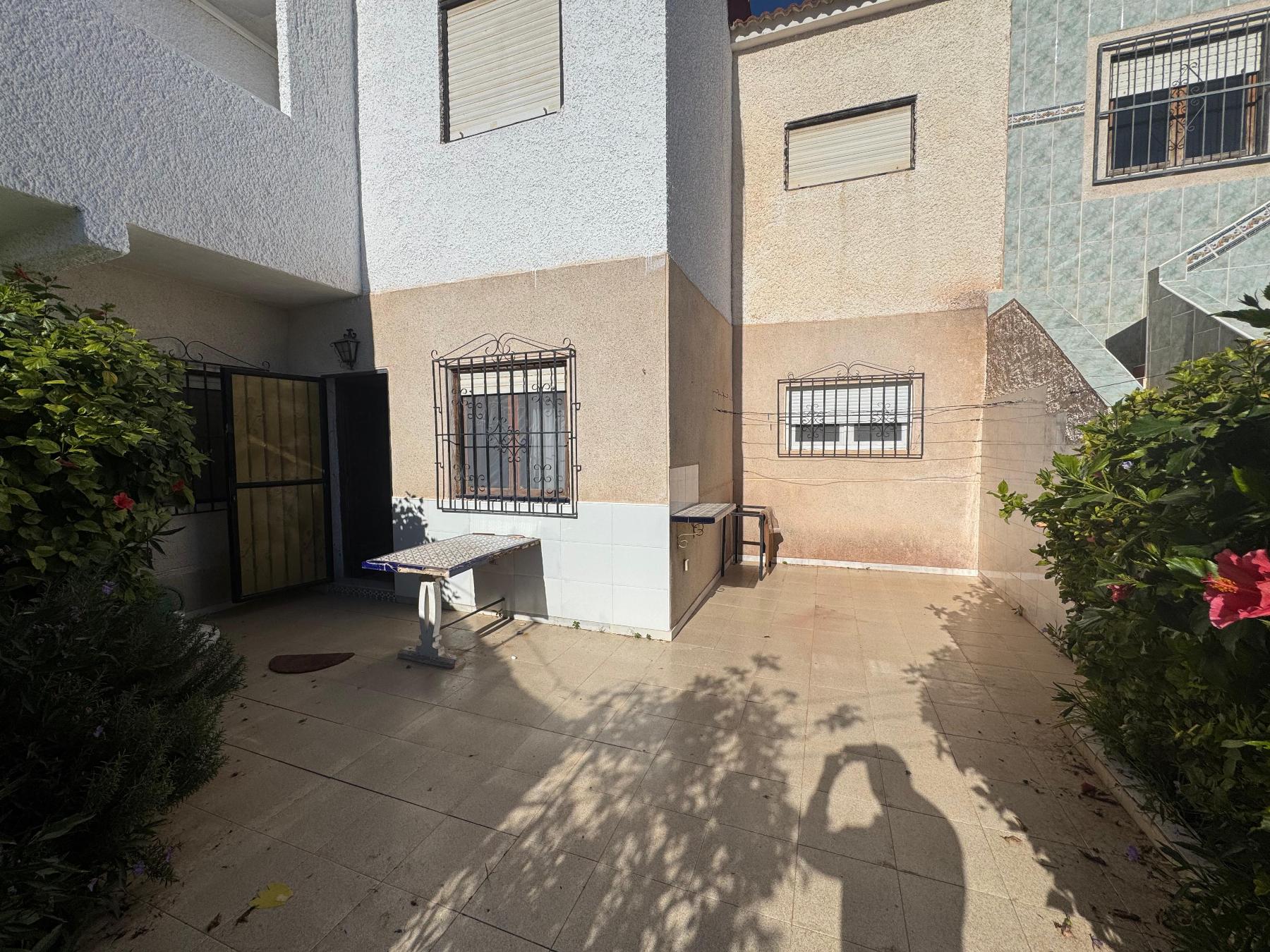 2 Bed, 1 Bath, HouseFor Sale, Torrevieja, Alicante