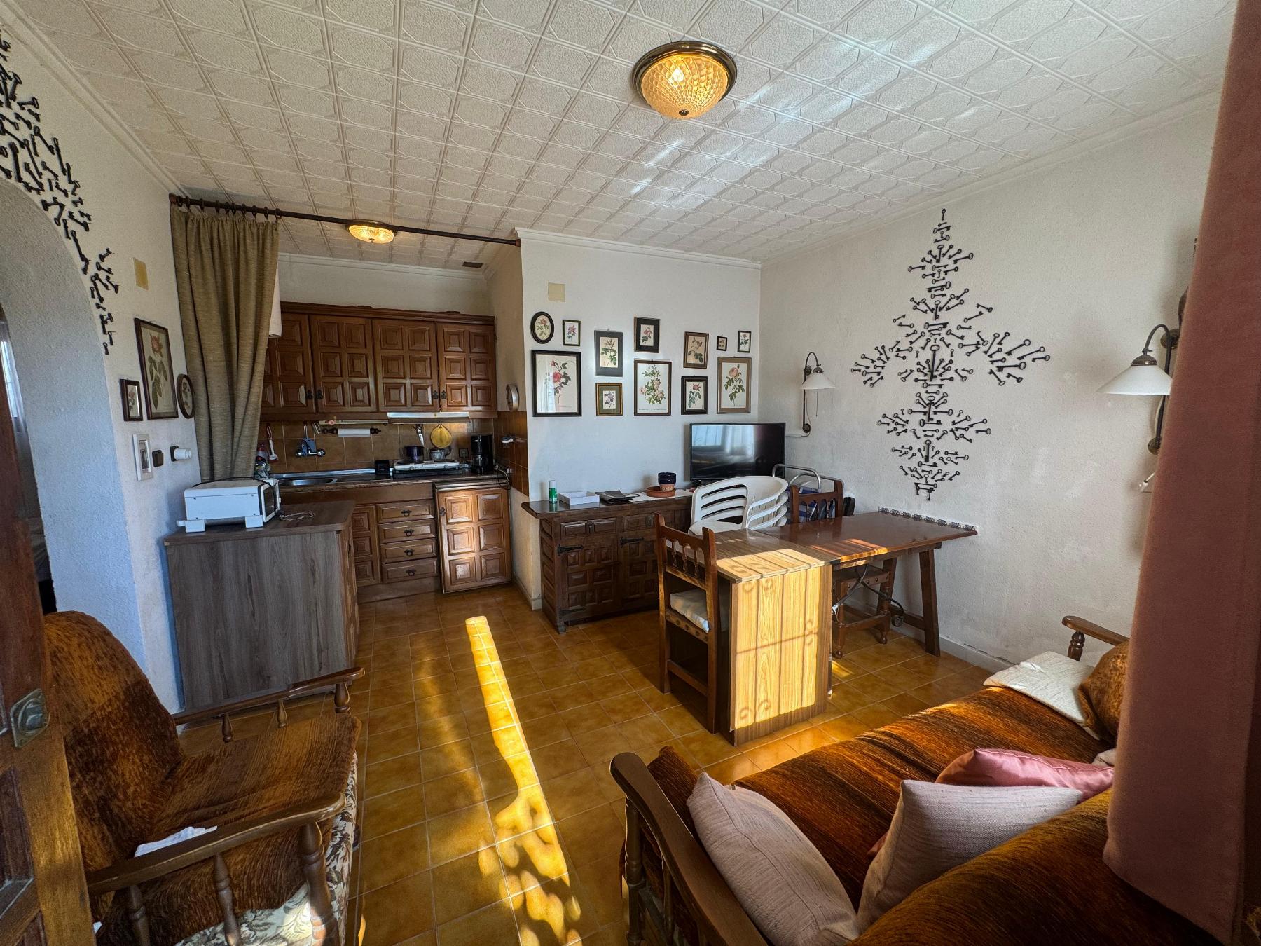 2 Bed, 1 Bath, HouseFor Sale, Torrevieja, Alicante