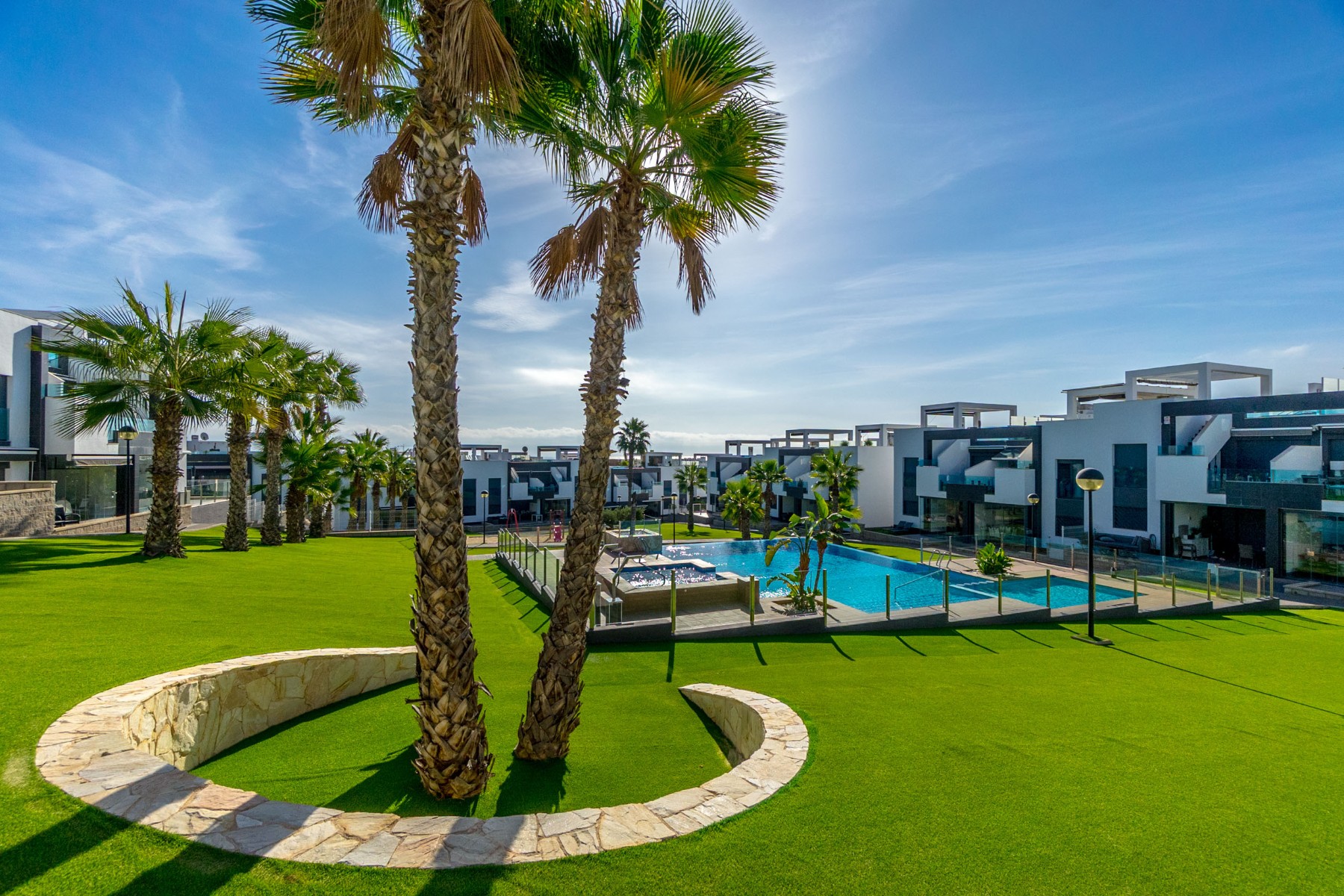 2 Bed, 2 Bath, ApartmentFor Sale, Torrevieja, Alicante