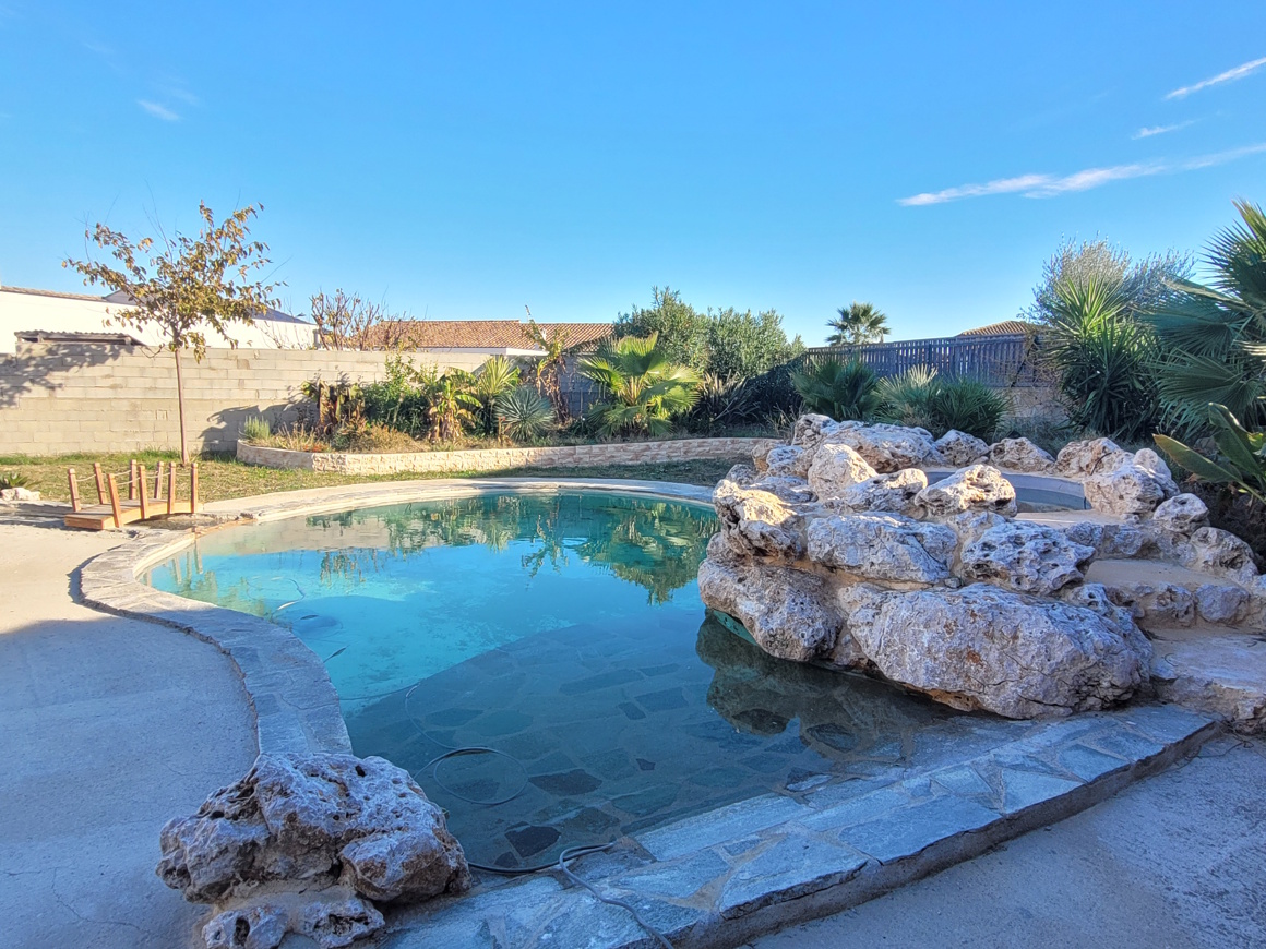 5 Bed, 2 Bath, HouseFor Sale, Alignan Du Vent, Herault, Languedoc-Roussillon, 34290