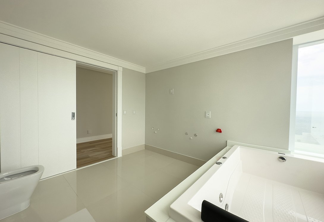 4 Bed, 5 Bath, ApartmentFor Sale, Brazil, Santa Catarina, 88330-030