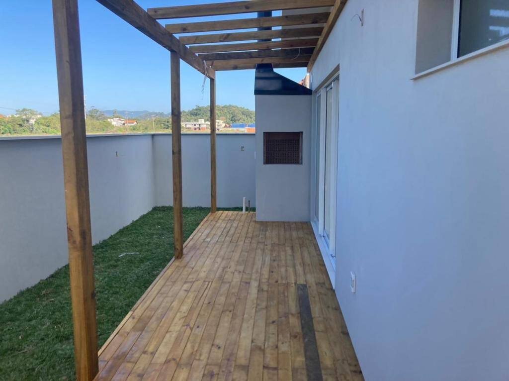 3 Bed, 2 Bath, HouseFor Sale, Morro das Pedras, Santa Catarina, 88066-018