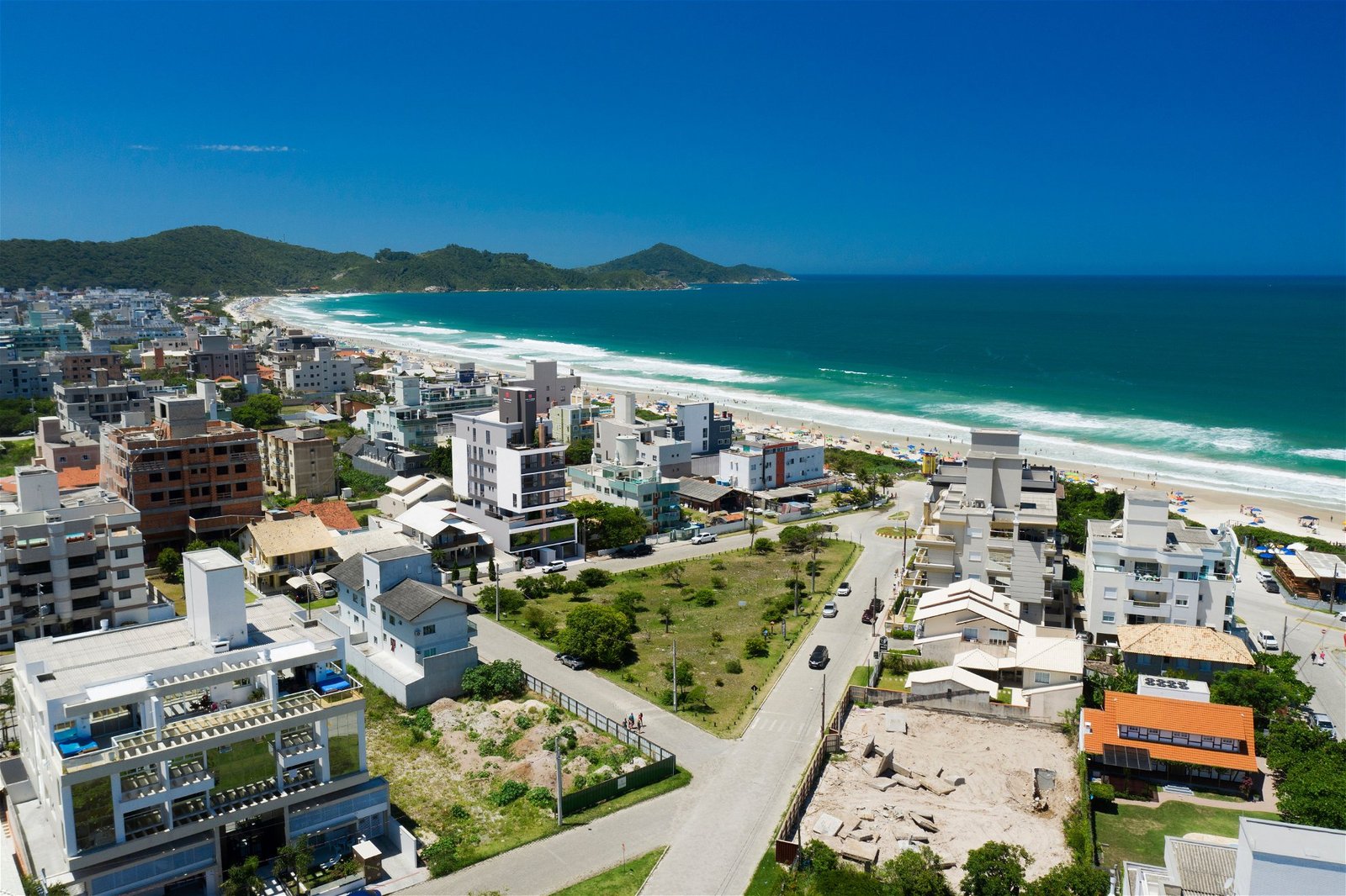 3 Bed, 4 Bath, ApartmentFor Sale, Canto Grande, Santa Catarina, 88215-000