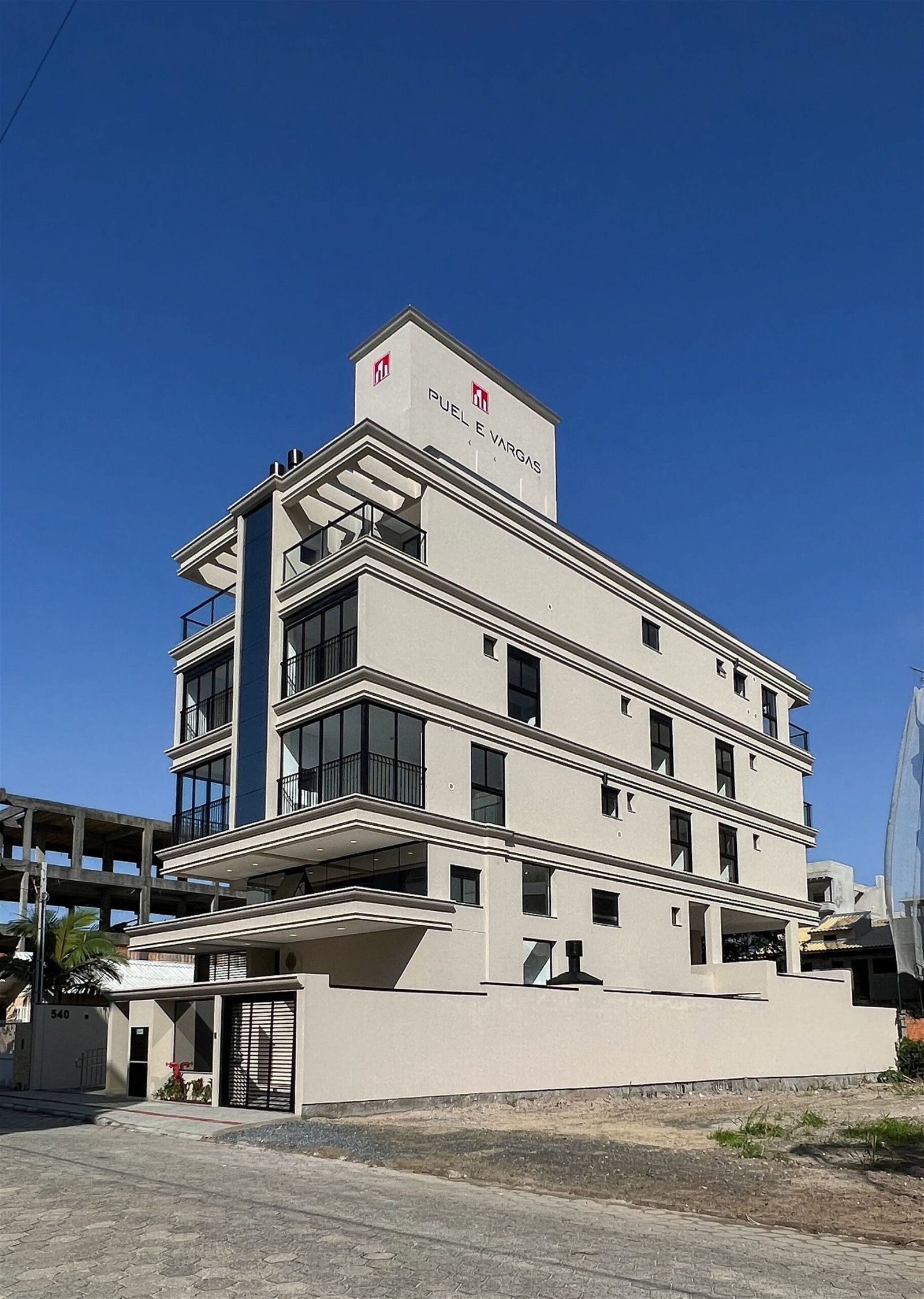 2 Bed, 2 Bath, ApartmentFor Sale, Canto Grande, Santa Catarina, 88215-000