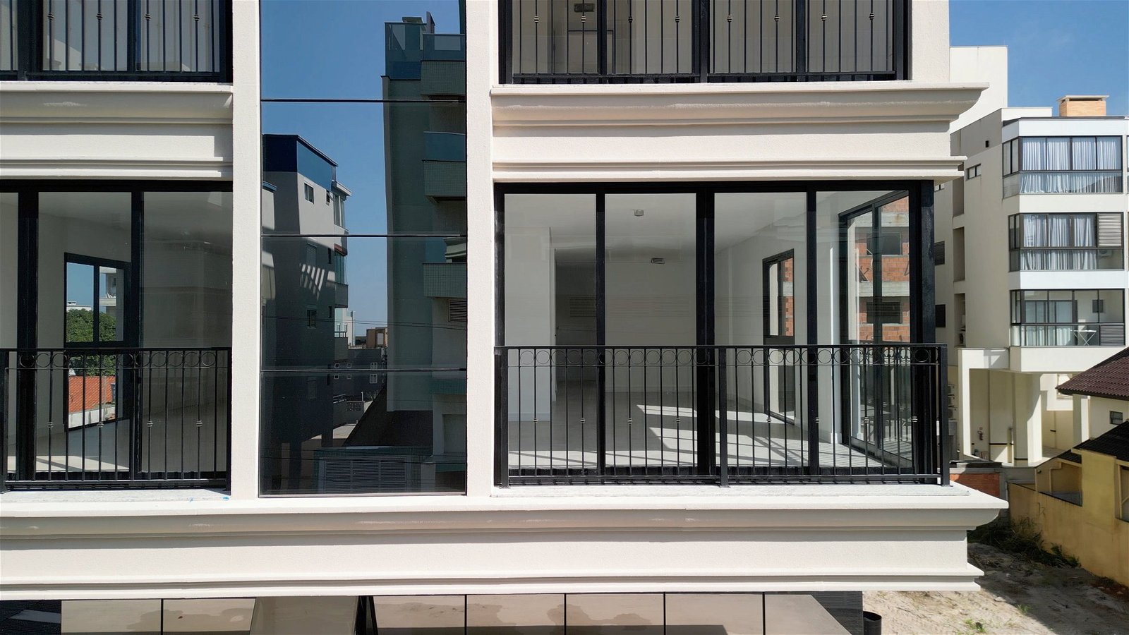 2 Bed, 2 Bath, ApartmentFor Sale, Canto Grande, Santa Catarina, 88215-000