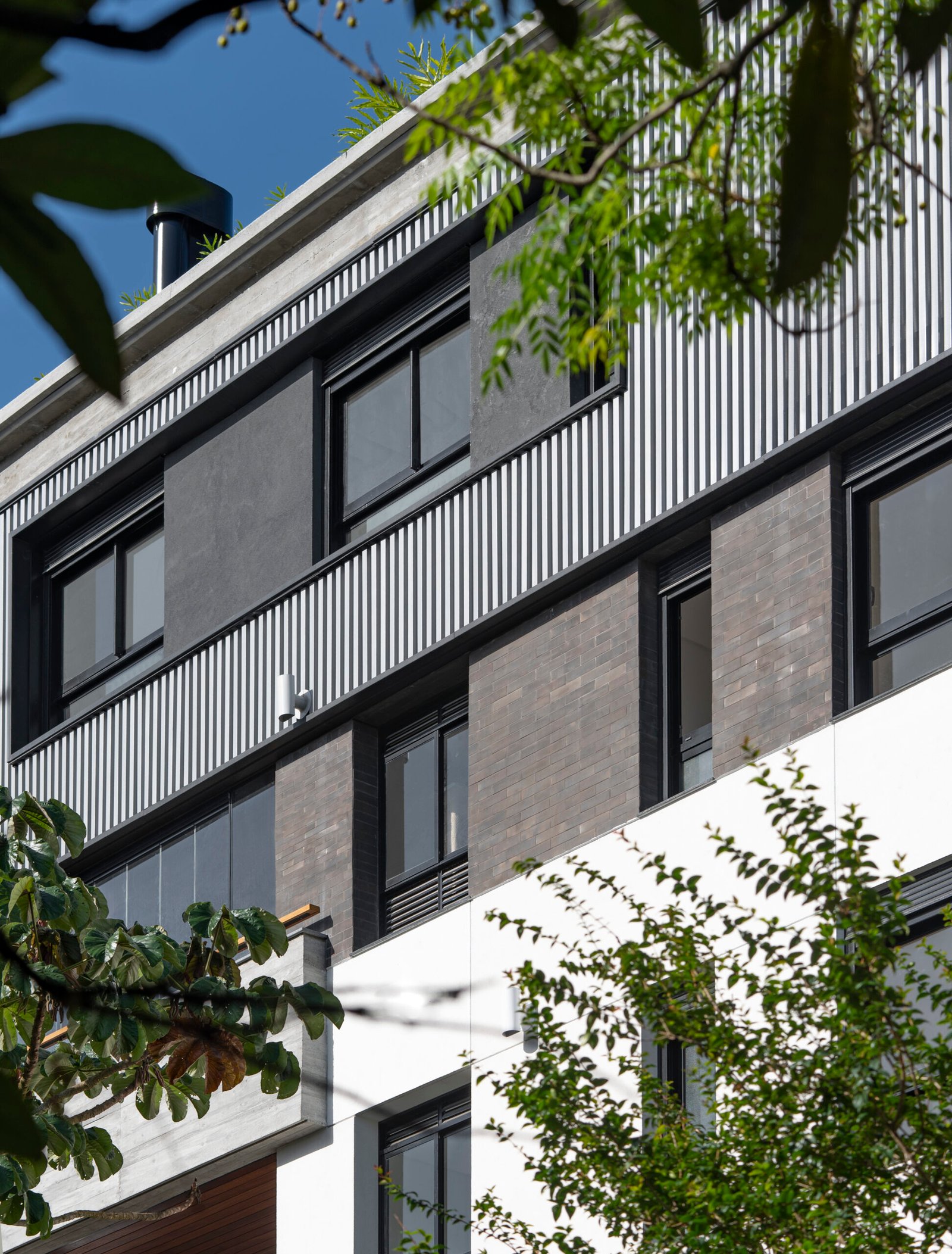 3 Bed, 3 Bath, ApartmentFor Sale, Jurerê, Santa Catarina, 88053-565