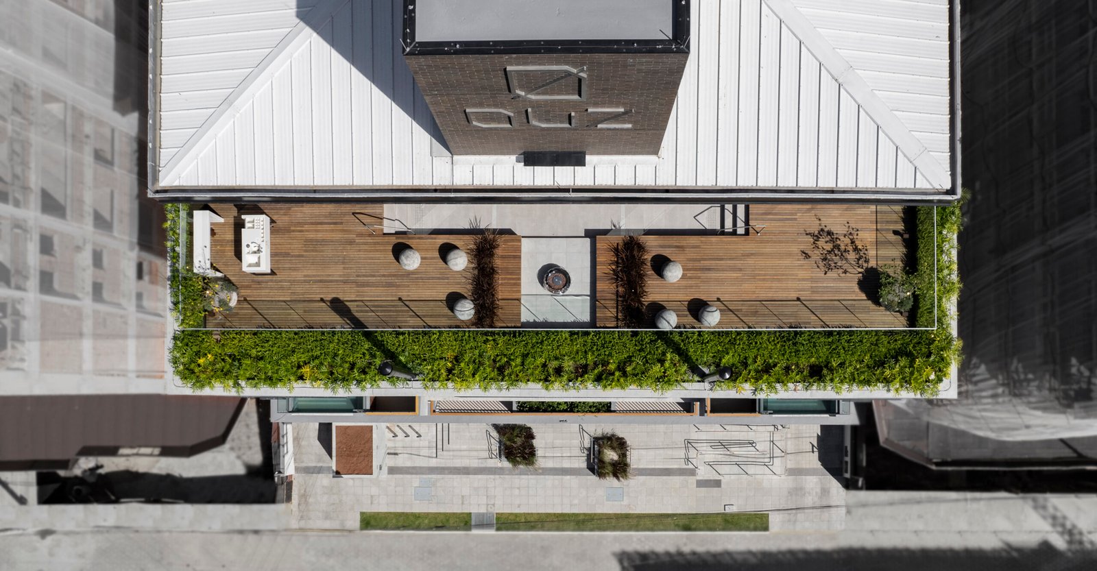 3 Bed, 3 Bath, ApartmentFor Sale, Jurerê, Santa Catarina, 88053-565