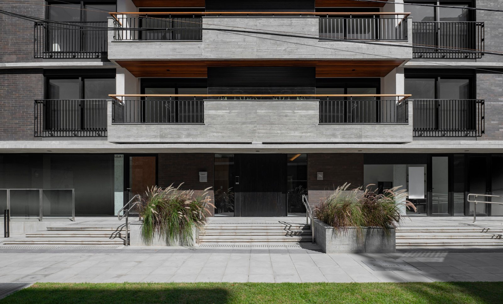 3 Bed, 3 Bath, ApartmentFor Sale, Jurerê, Santa Catarina, 88053-565