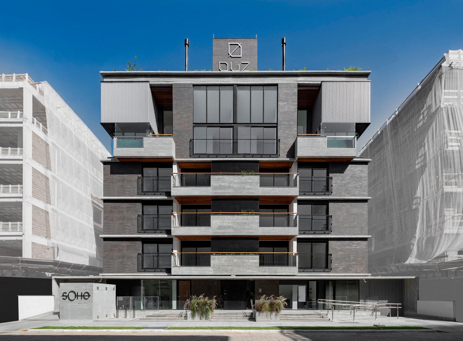 3 Bed, 3 Bath, ApartmentFor Sale, Jurerê, Santa Catarina, 88053-565