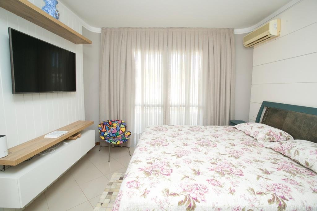 5 Bed, 6 Bath, HouseFor Sale, Jurerê Internacional, Santa Catarina, 88053-408