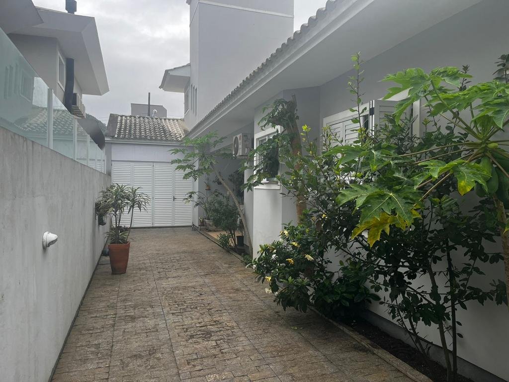 3 Bed, 4 Bath, HouseFor Sale