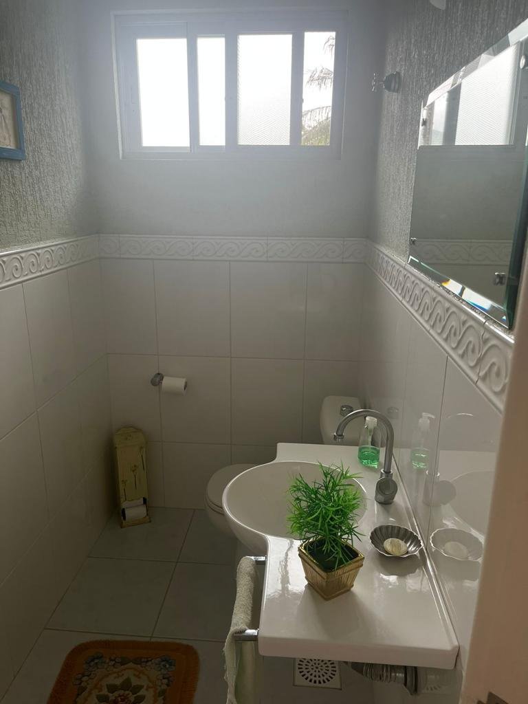 3 Bed, 4 Bath, HouseFor Sale