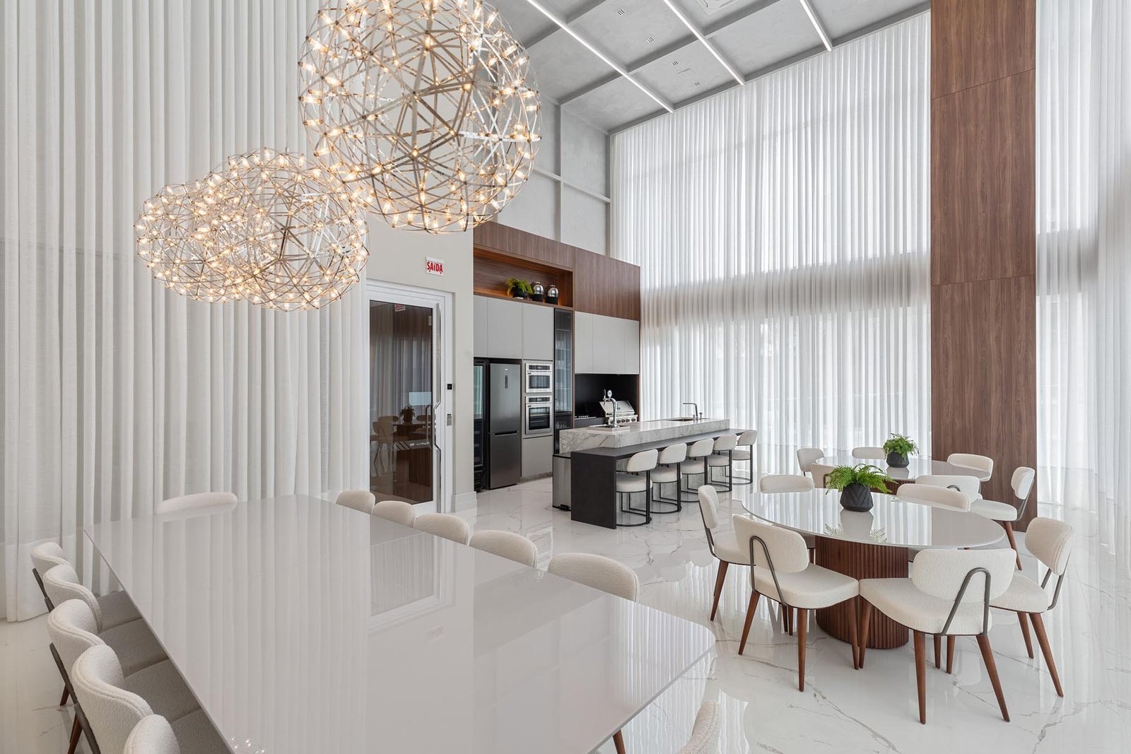 4 Bed, 6 Bath, ApartmentFor Sale, Pioneiros, Santa Catarina, 88331-010