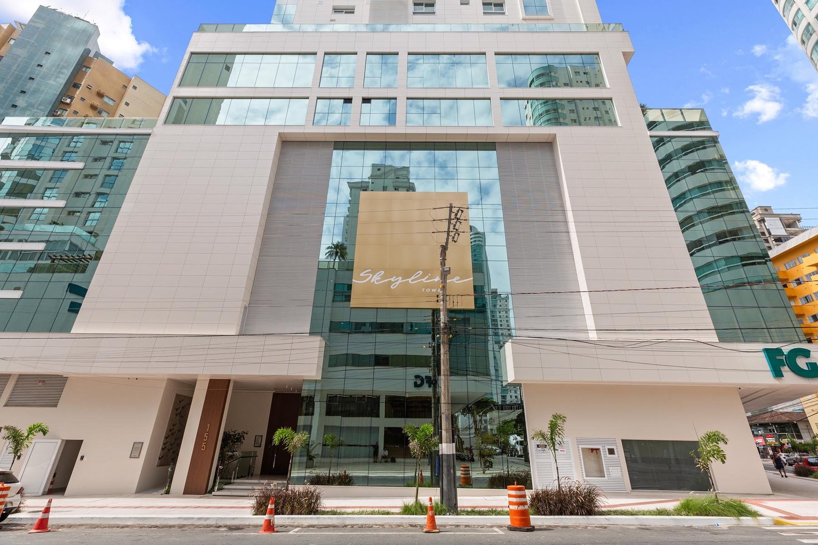 4 Bed, 6 Bath, ApartmentFor Sale, Pioneiros, Santa Catarina, 88331-010