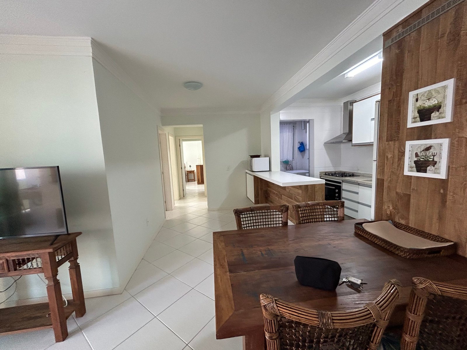 3 Bed, 2 Bath, ApartmentFor Sale, Ingleses do Rio Vermelho, Santa Catarina, 88058-580