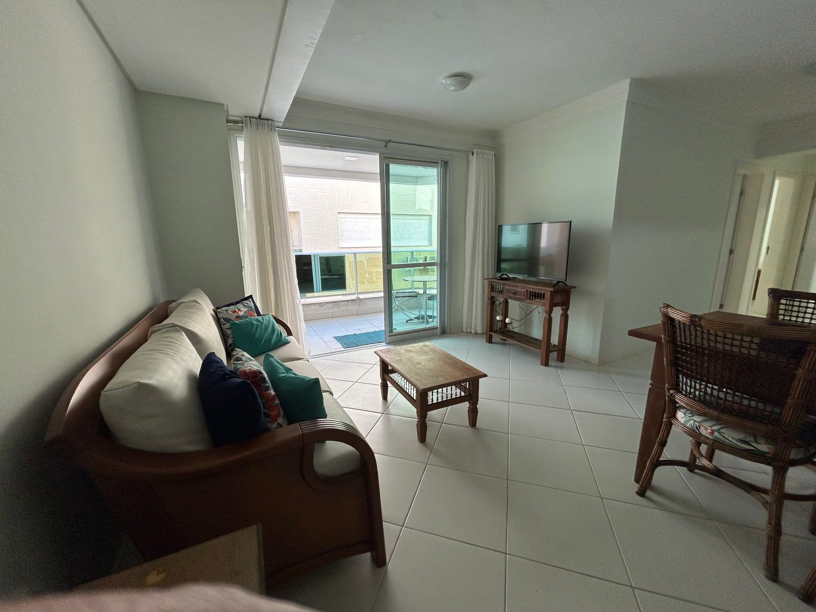 3 Bed, 2 Bath, ApartmentFor Sale, Ingleses do Rio Vermelho, Santa Catarina, 88058-580