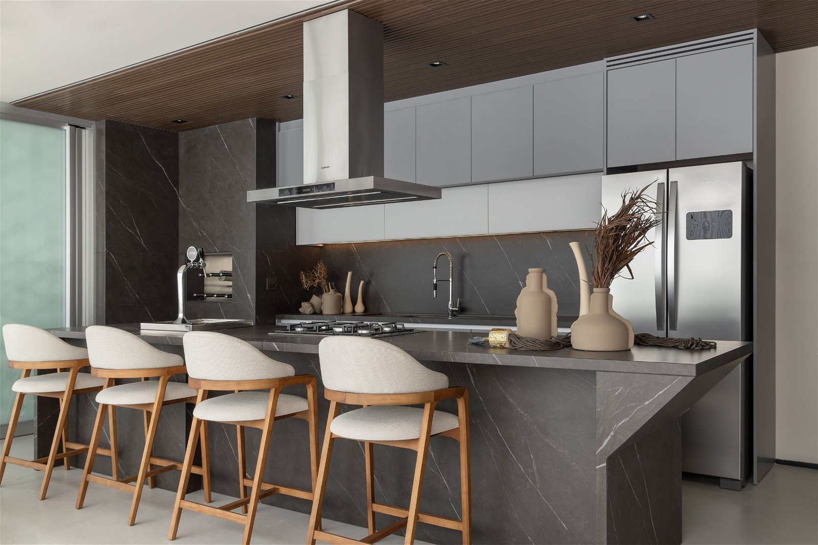 4 Bed, 5 Bath, ApartmentFor Sale, Centro, Santa Catarina, 88330-792