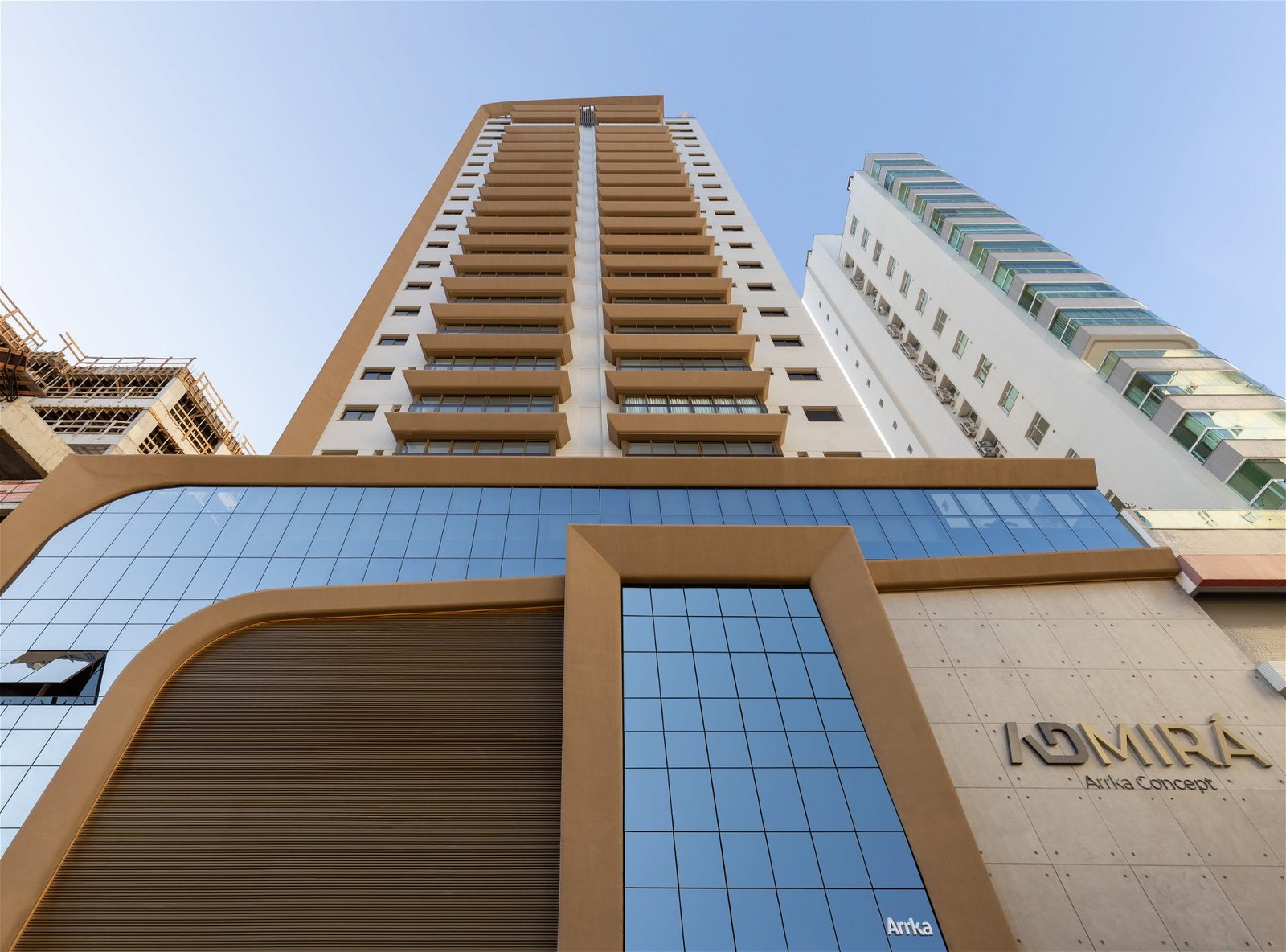 4 Bed, 5 Bath, ApartmentFor Sale, Centro, Santa Catarina, 88330-792