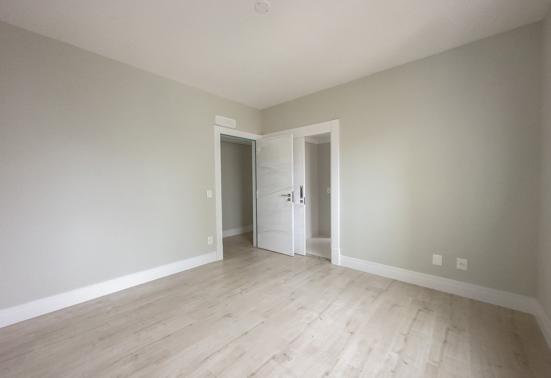 3 Bed, 3 Bath, ApartmentFor Sale, Centro, Santa Catarina, 88330-780