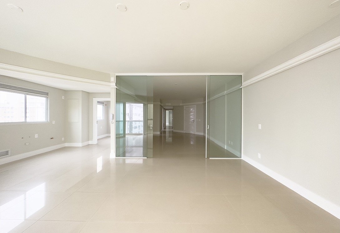 3 Bed, 3 Bath, ApartmentFor Sale, Centro, Santa Catarina, 88330-780