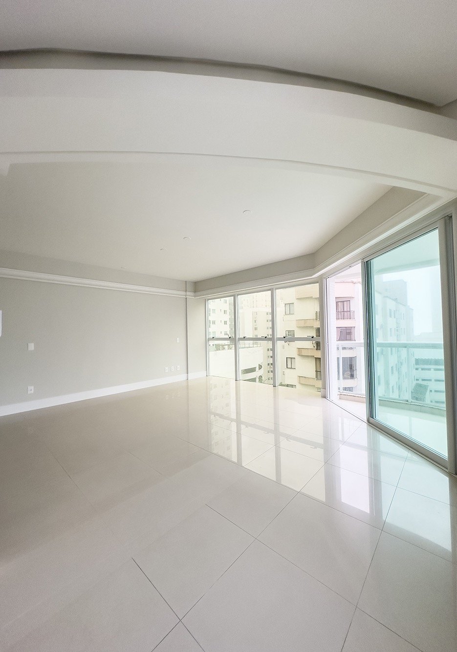 3 Bed, 3 Bath, ApartmentFor Sale, Centro, Santa Catarina, 88330-780