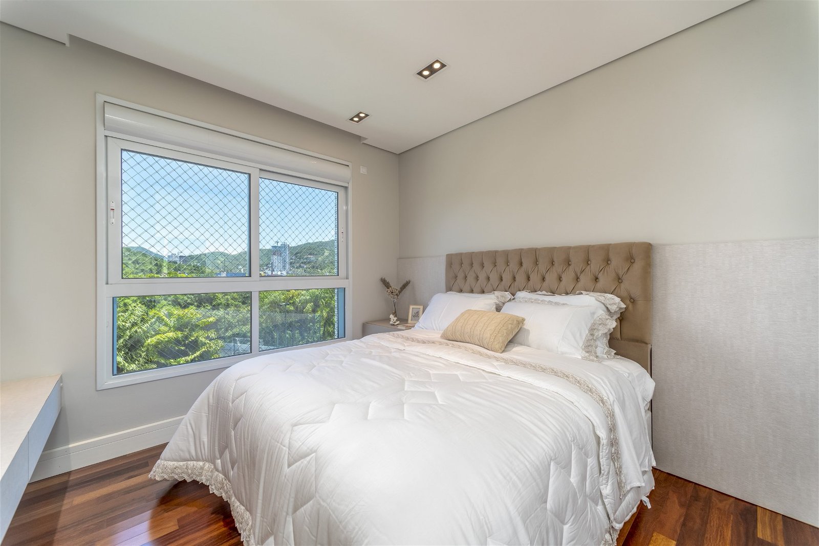 3 Bed, 4 Bath, ApartmentFor Sale, Praia Brava, Santa Catarina, 88306-806