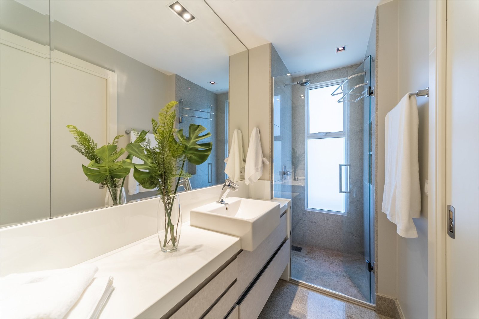 3 Bed, 4 Bath, ApartmentFor Sale, Praia Brava, Santa Catarina, 88306-806