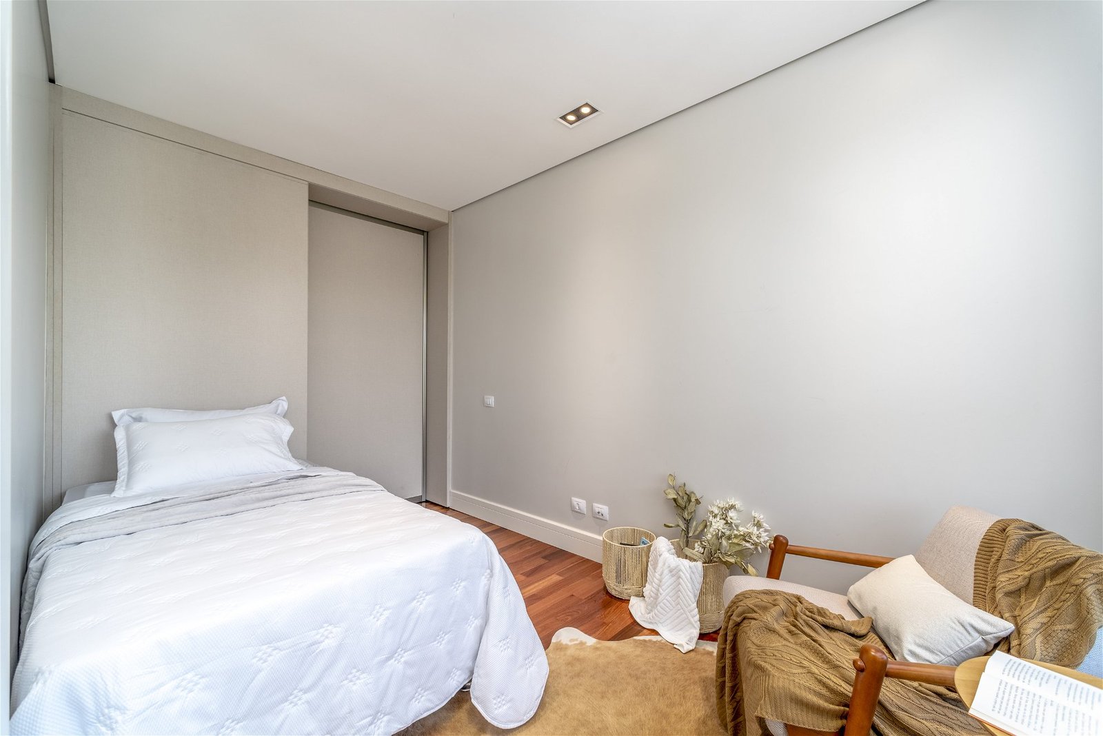 3 Bed, 4 Bath, ApartmentFor Sale, Praia Brava, Santa Catarina, 88306-806