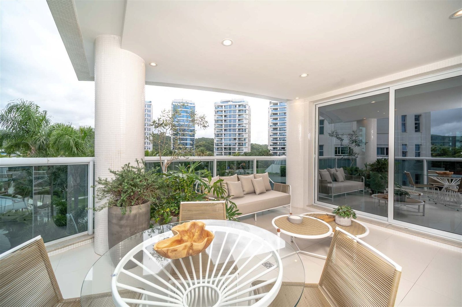 5 Bed, 6 Bath, ApartmentFor Sale, Santa Catarina, Brazil