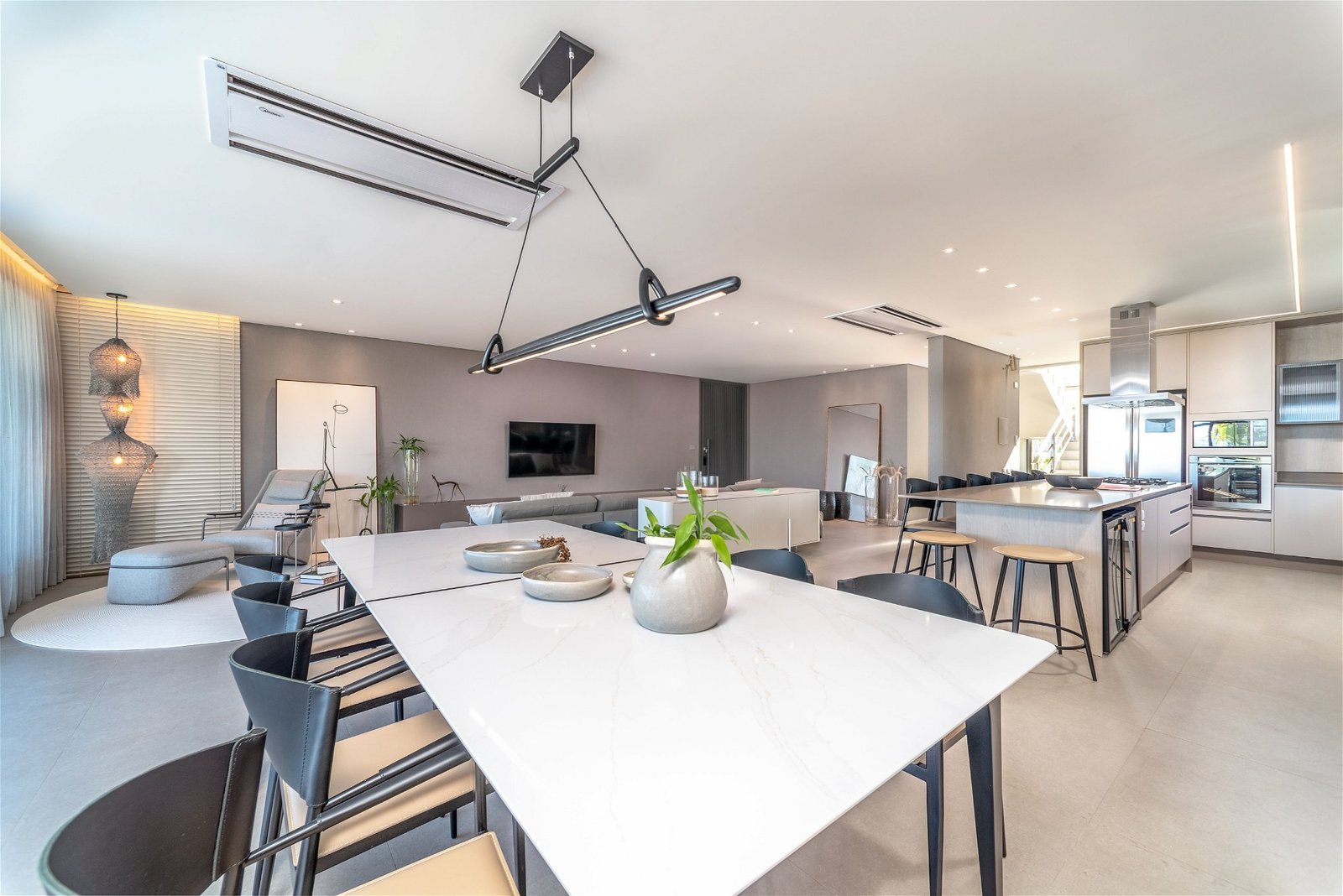 5 Bed, 6 Bath, HouseFor Sale