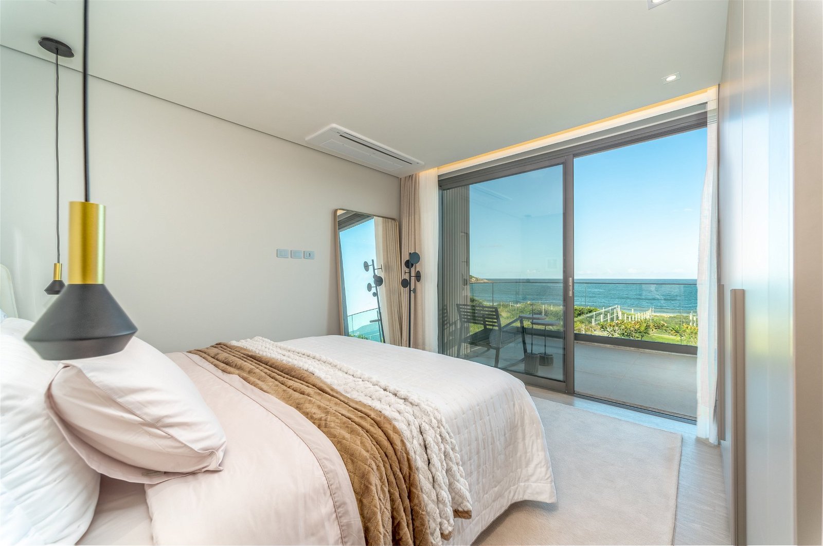 5 Bed, 6 Bath, HouseFor Sale