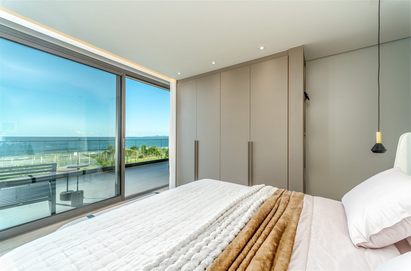 5 Bed, 6 Bath, HouseFor Sale