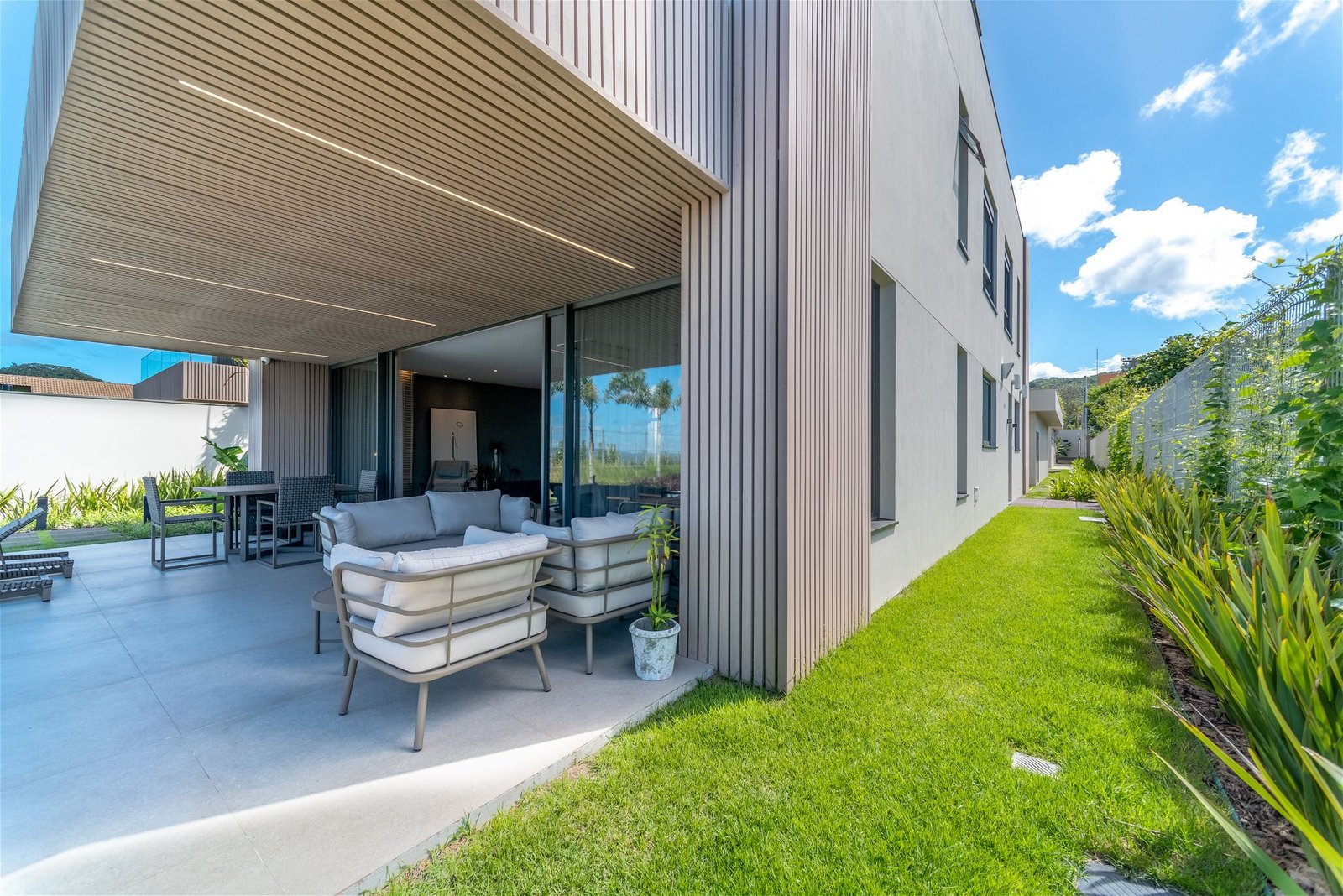 5 Bed, 6 Bath, HouseFor Sale