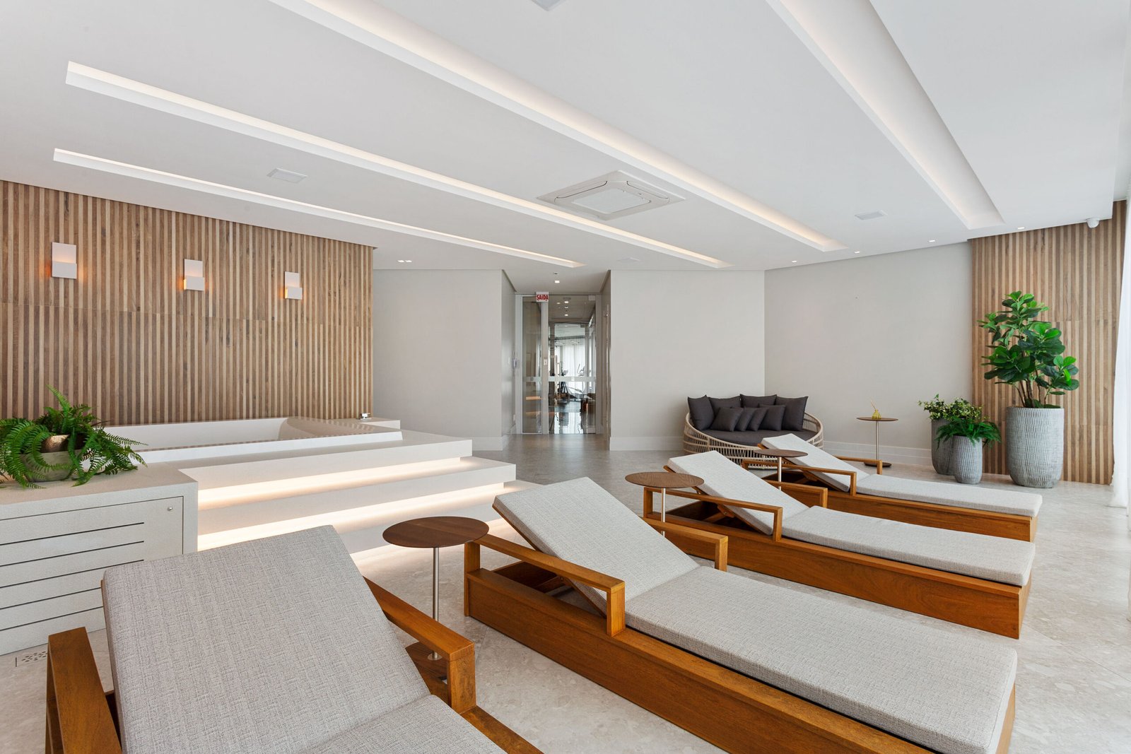 3 Bed, 4 Bath, ApartmentFor Sale, Centro, Santa Catarina, 88330-063