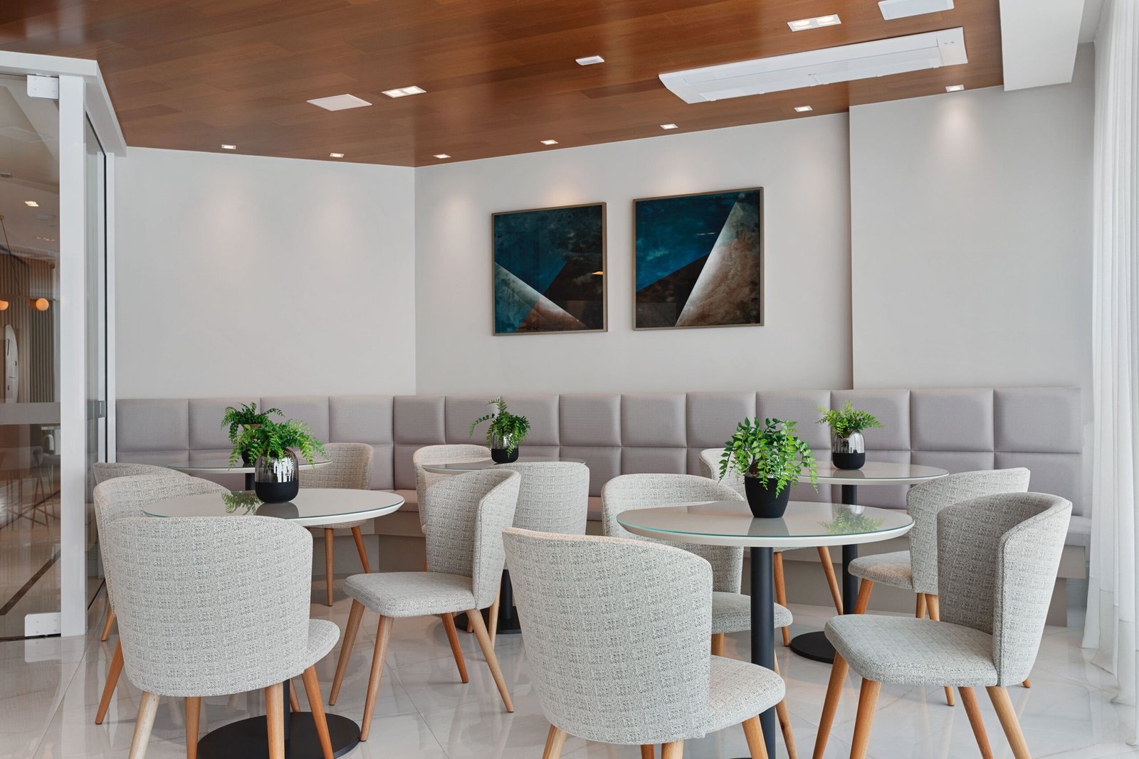 3 Bed, 4 Bath, ApartmentFor Sale, Centro, Santa Catarina, 88330-063