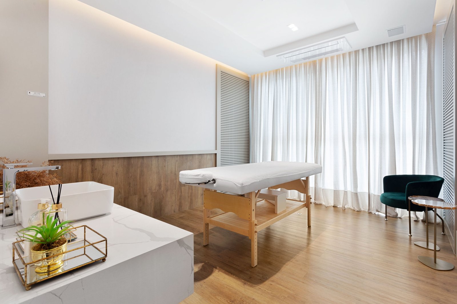 3 Bed, 4 Bath, ApartmentFor Sale, Centro, Santa Catarina, 88330-063