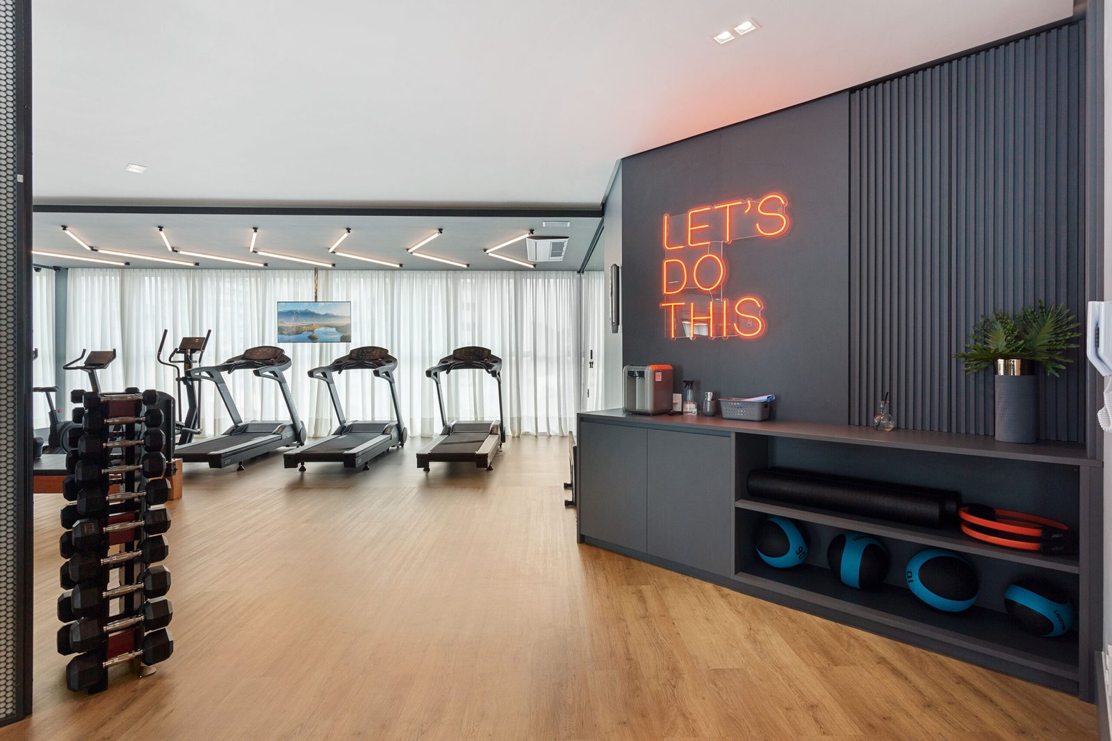 3 Bed, 4 Bath, ApartmentFor Sale, Centro, Santa Catarina, 88330-063